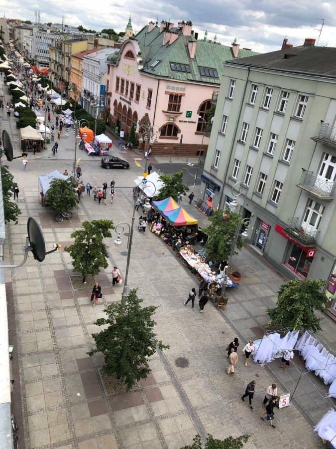 Family & Business Sauna Apartments Paderewskiego Sienkiewicza No2 Centrum Downtown - 2 Bedroom With Private Sauna, Bath With Hydromassage, Parking เคียลเซ ภายนอก รูปภาพ