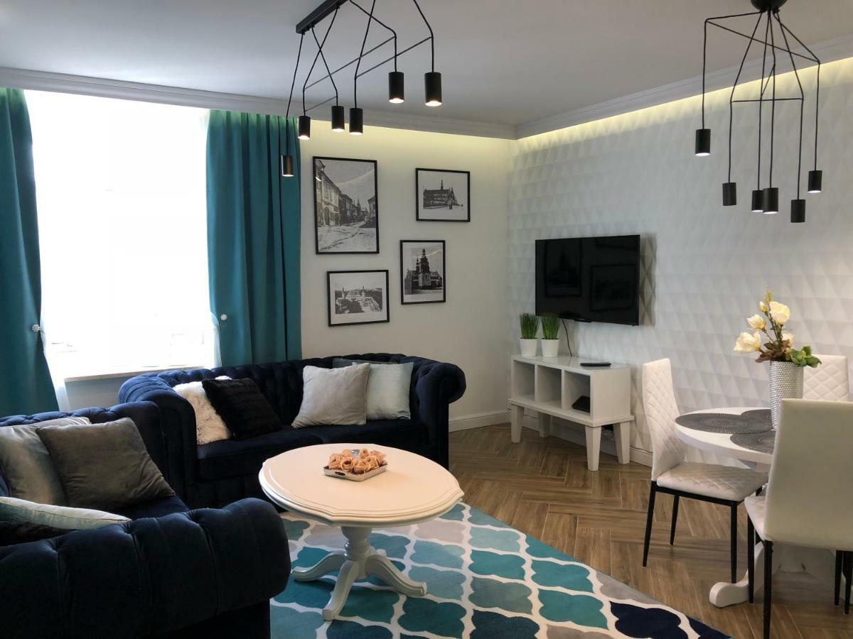 Family & Business Sauna Apartments Paderewskiego Sienkiewicza No2 Centrum Downtown - 2 Bedroom With Private Sauna, Bath With Hydromassage, Parking เคียลเซ ภายนอก รูปภาพ