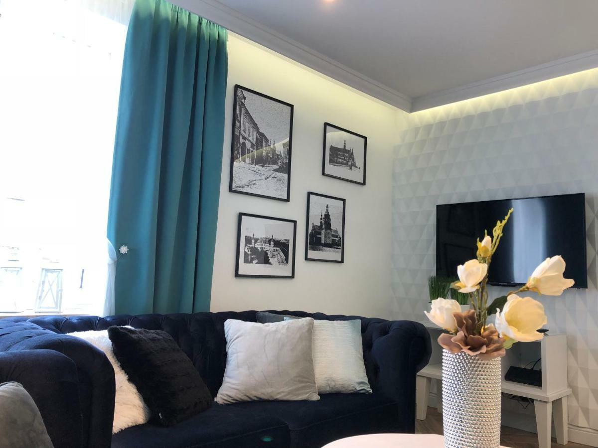 Family & Business Sauna Apartments Paderewskiego Sienkiewicza No2 Centrum Downtown - 2 Bedroom With Private Sauna, Bath With Hydromassage, Parking เคียลเซ ภายนอก รูปภาพ