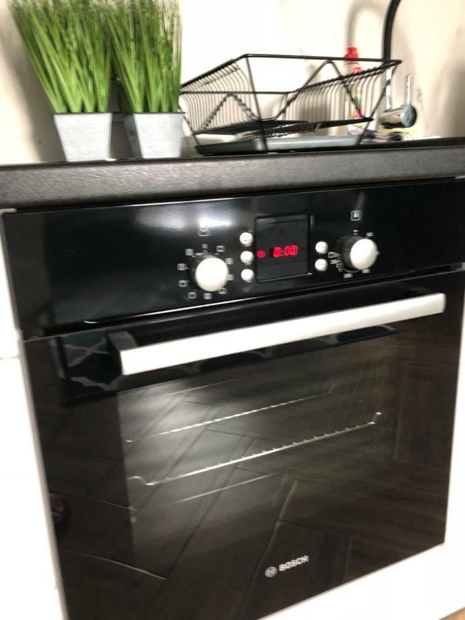 Family & Business Sauna Apartments Paderewskiego Sienkiewicza No2 Centrum Downtown - 2 Bedroom With Private Sauna, Bath With Hydromassage, Parking เคียลเซ ภายนอก รูปภาพ